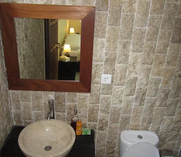 Oasis Guest house Lovina (Bali)