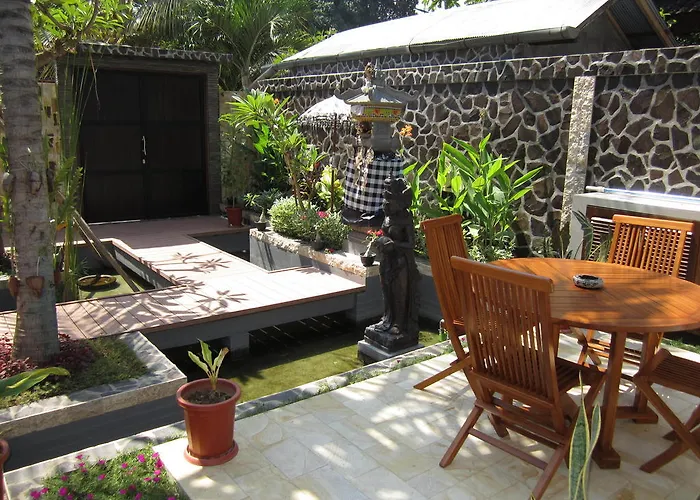 Oasis Guest house 3*